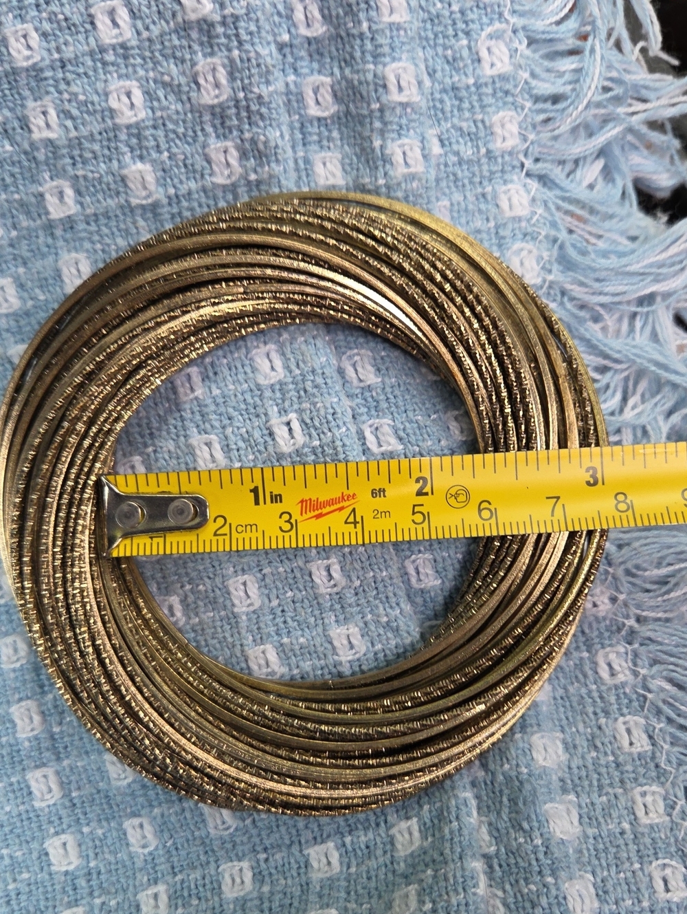 Multi-Strand Stack Of 80 Single Interlocking Bracelets. - Picture 11 of 11